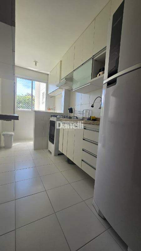 Apartamento à venda no Granja Daniel: 