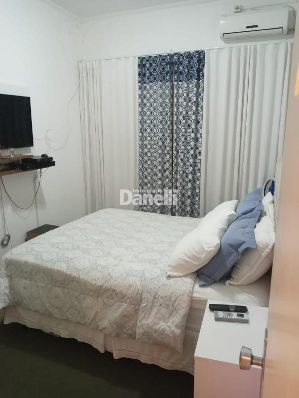 Sobrado à venda no Centro: 