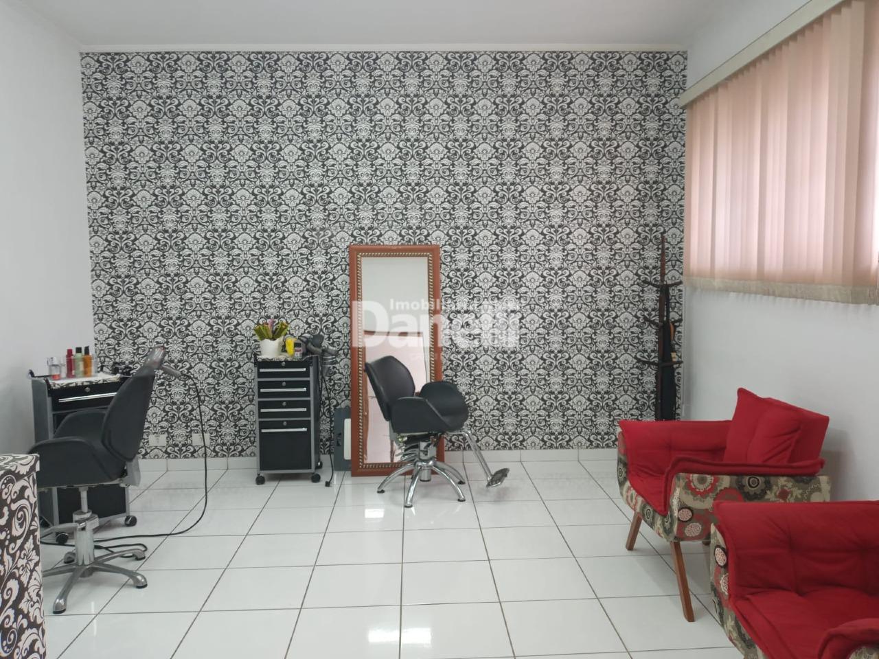 Sobrado à venda no Centro: 