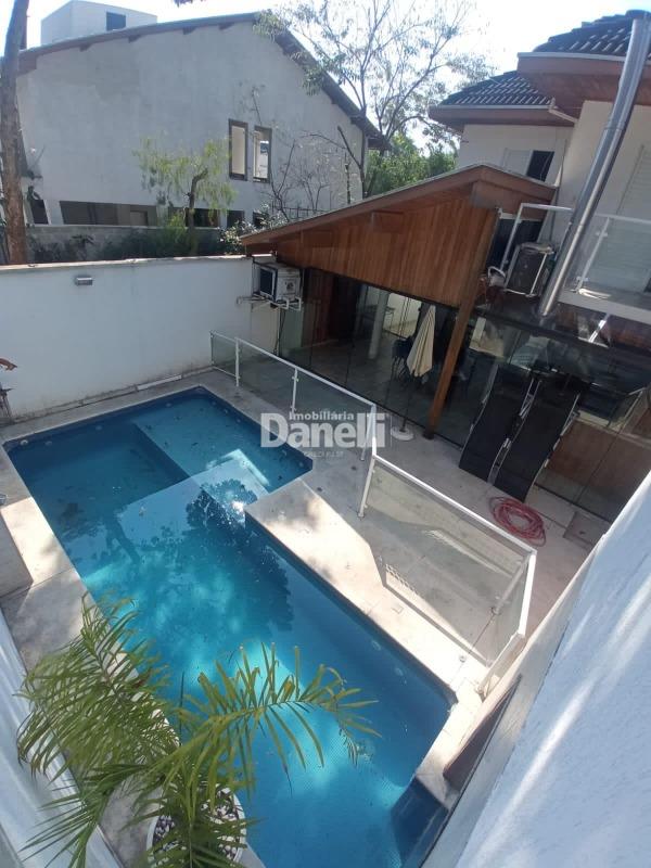 Casa em Condomínio à venda no Caminho Novo: 