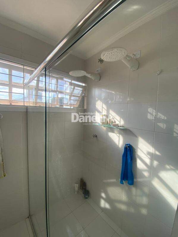 Sobrado à venda no Jardim Independência: 