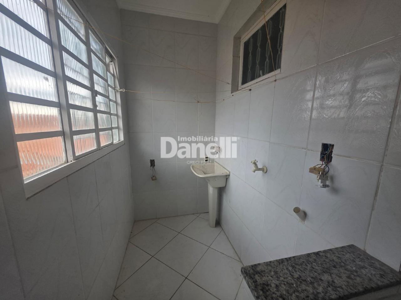 Sobrado à venda no Parque Aeroporto: 