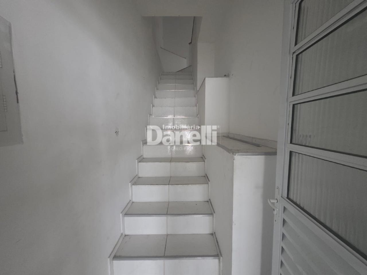 Sobrado à venda no Parque Aeroporto: 