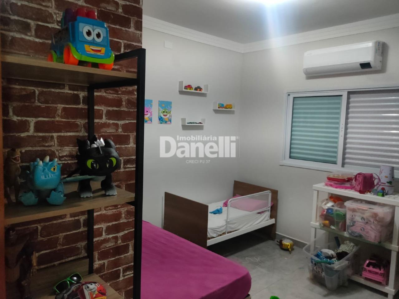 Casa em Condomínio à venda no Parque São Cristovão: 