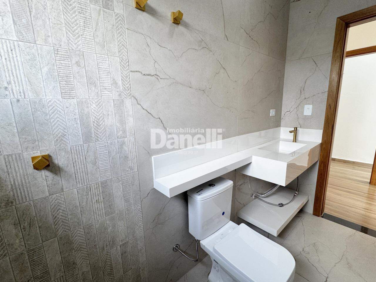 Casa em Condomínio à venda no Morada dos Nobres: 