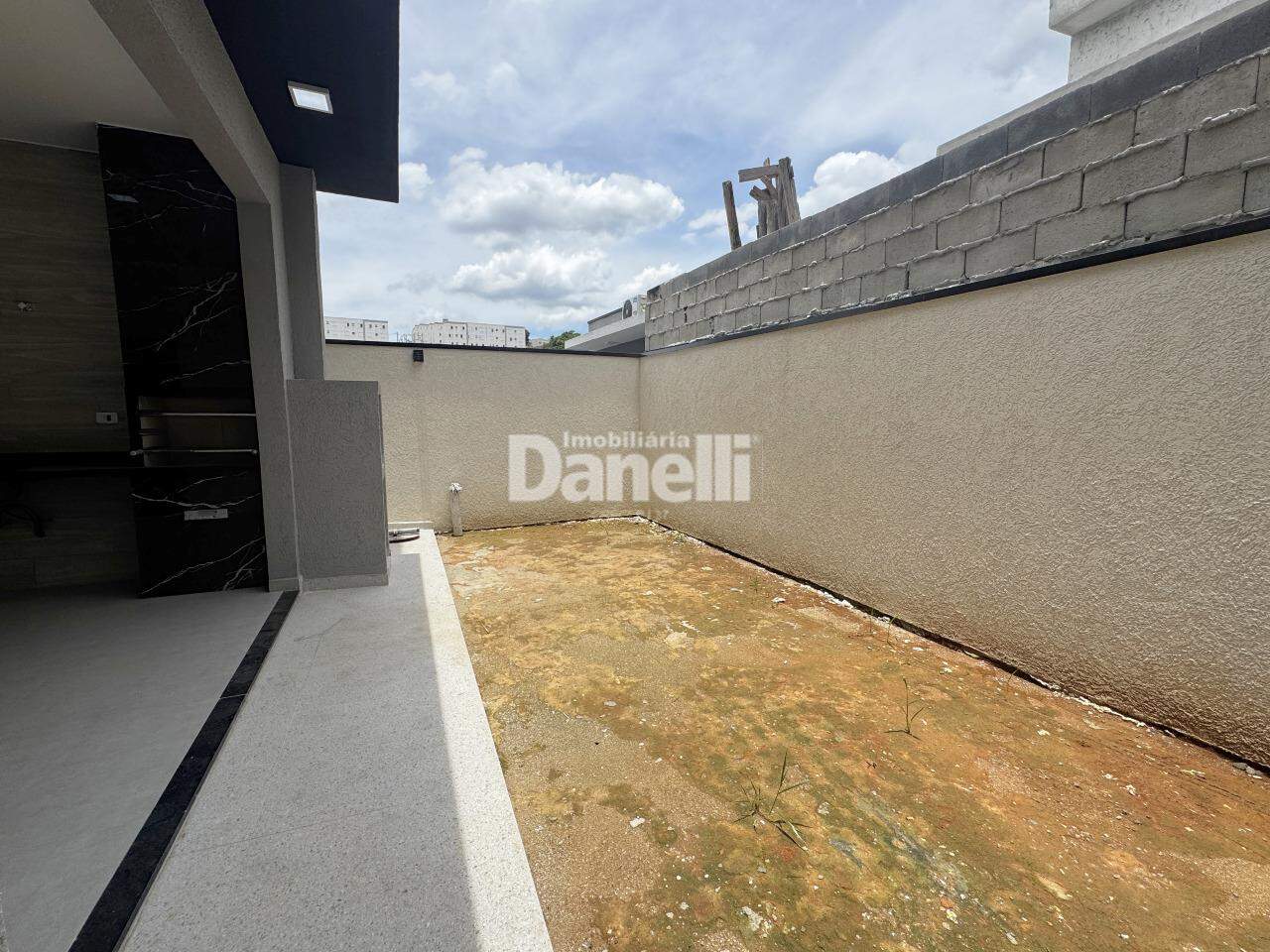 Casa em Condomínio à venda no Morada dos Nobres: 