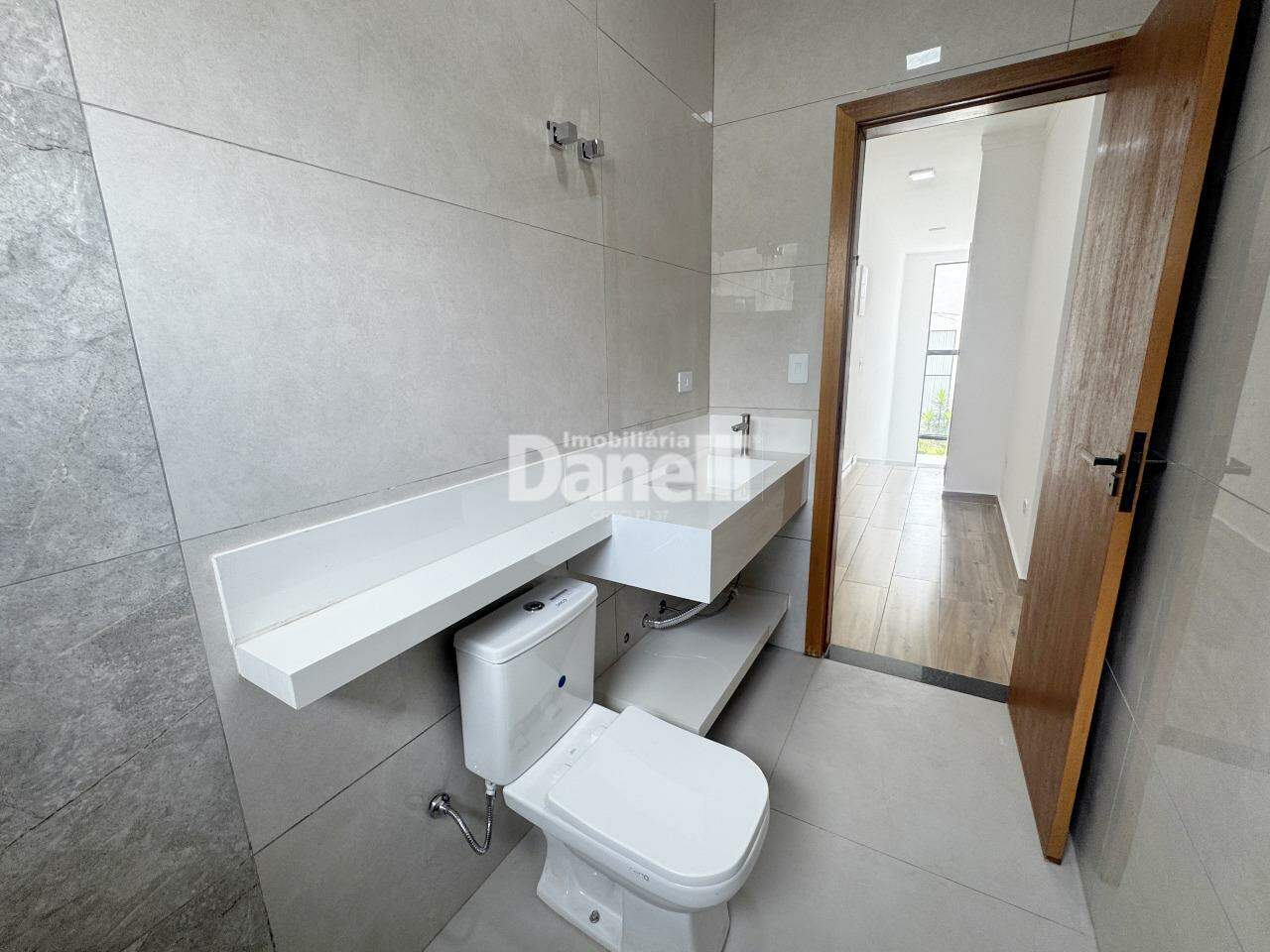 Casa em Condomínio à venda no Morada dos Nobres: 