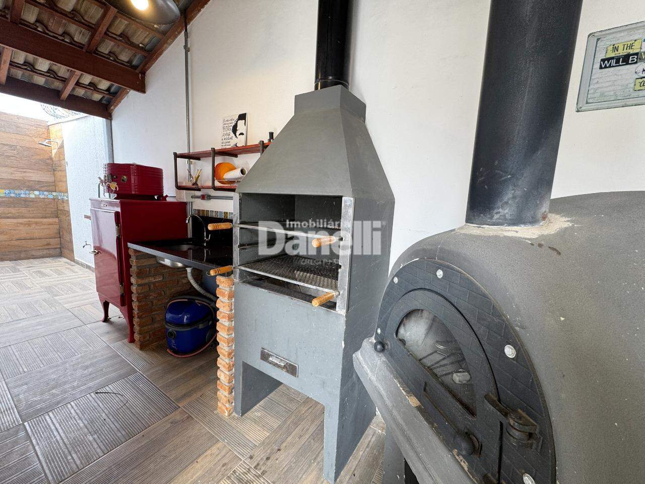 Casa em Condomínio à venda no Barreiro: 