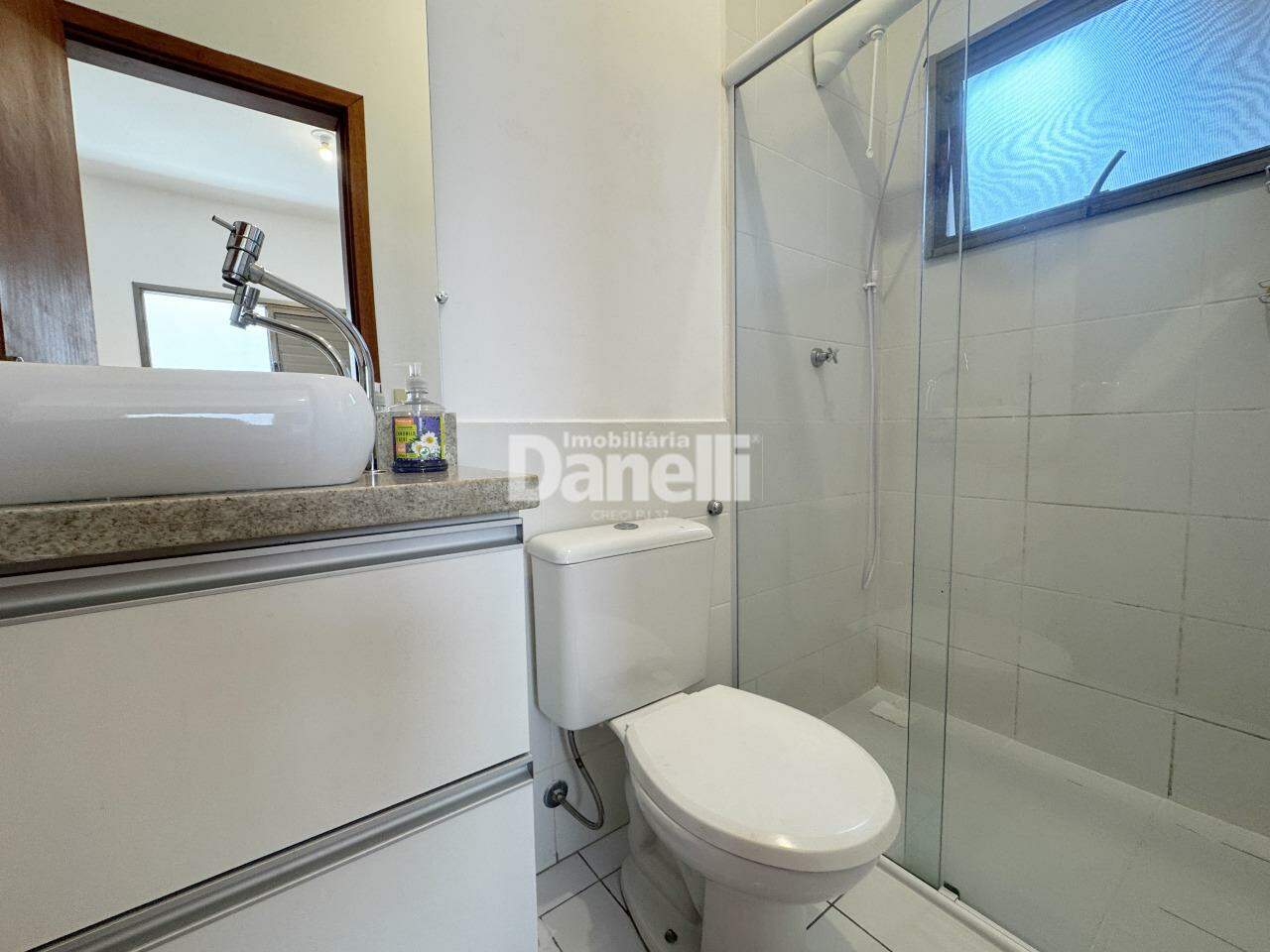 Casa em Condomínio à venda no Barreiro: 