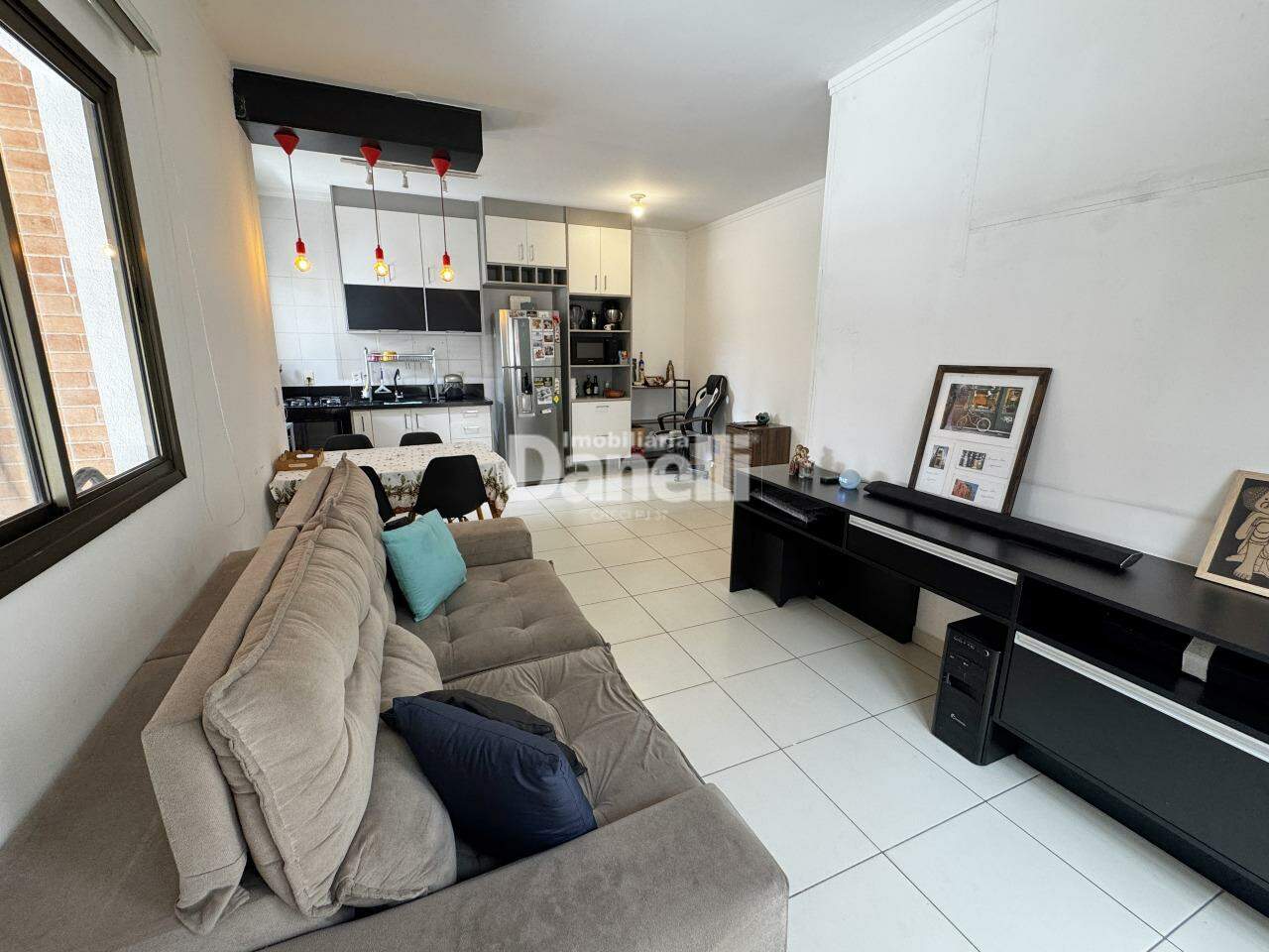 Casa em Condomínio à venda no Barreiro: 