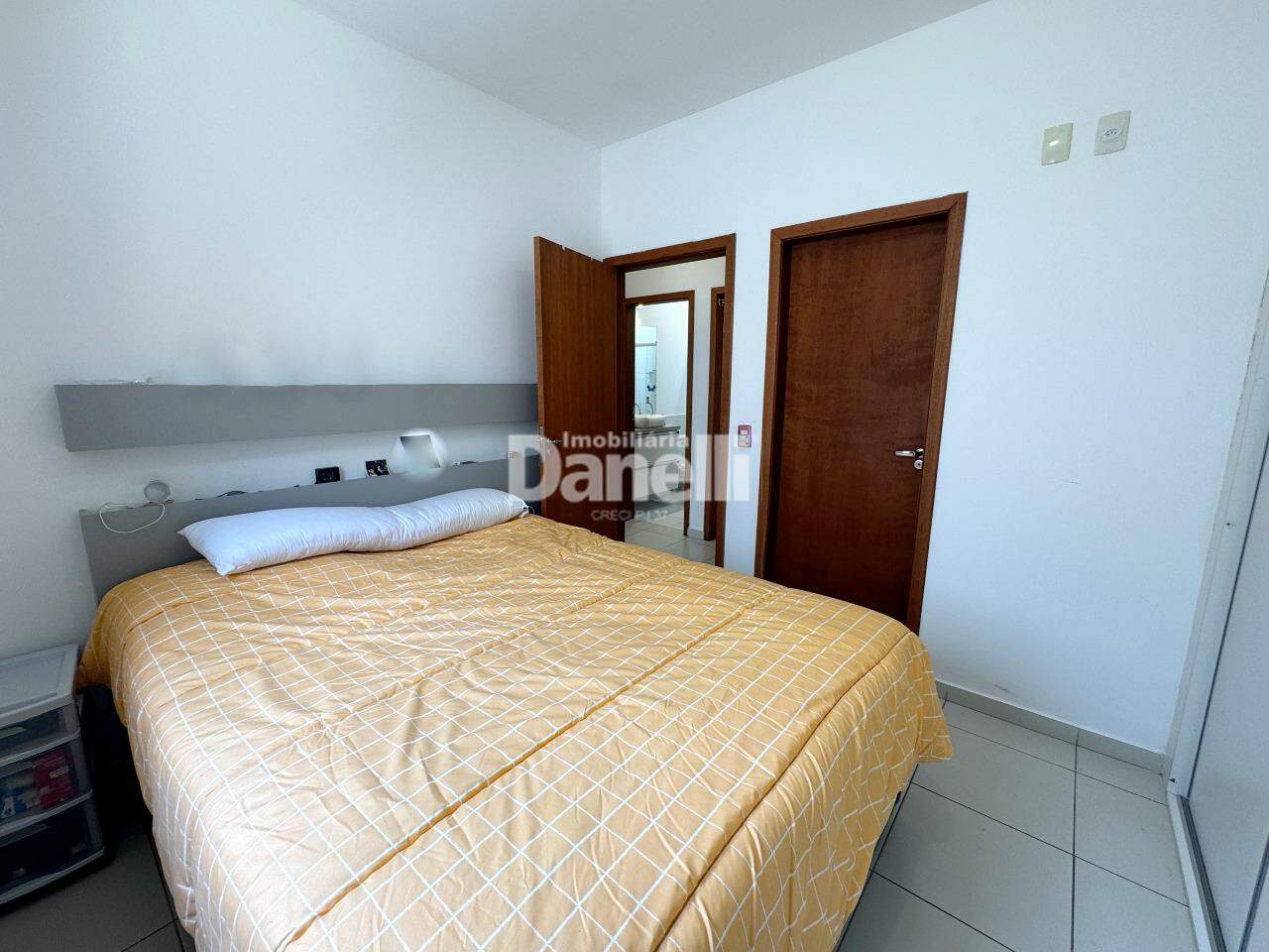 Casa em Condomínio à venda no Barreiro: 