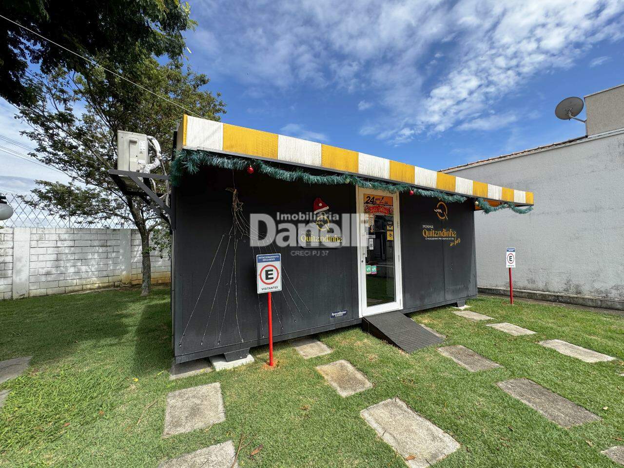 Casa em Condomínio à venda no Barreiro: 