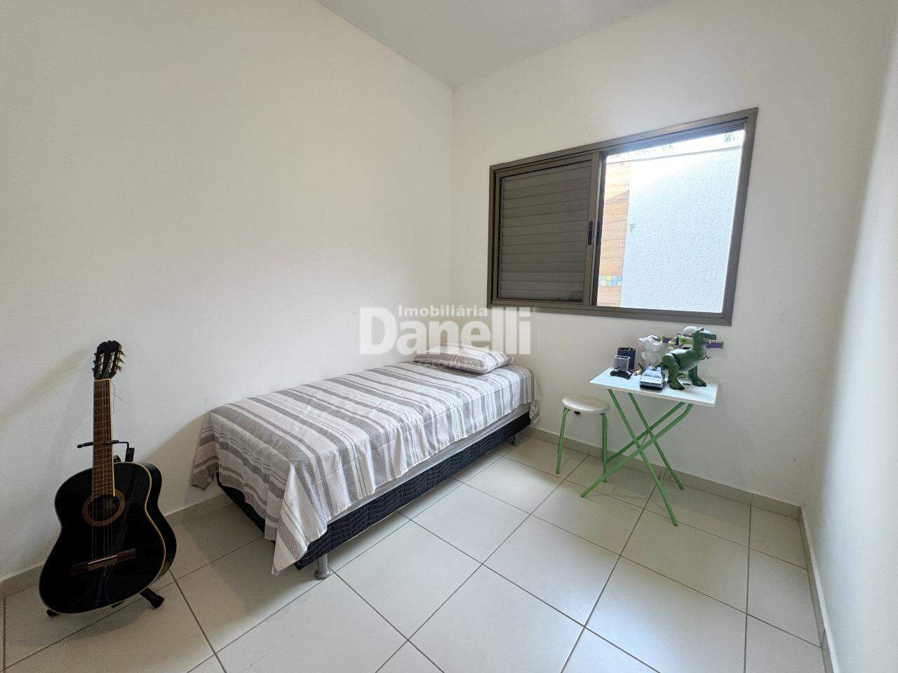 Casa em Condomínio à venda no Barreiro: 