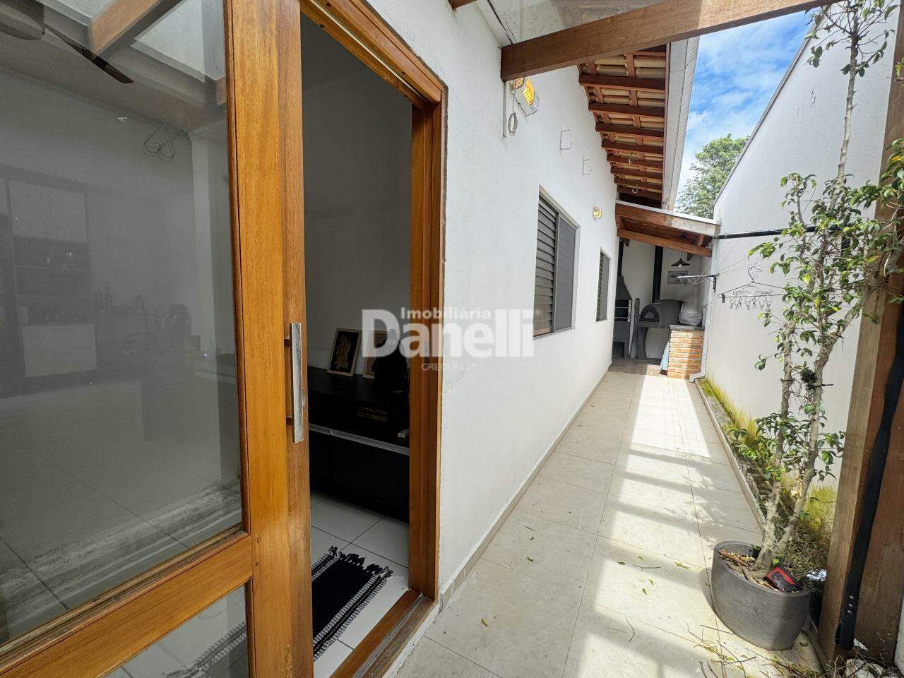 Casa em Condomínio à venda no Barreiro: 