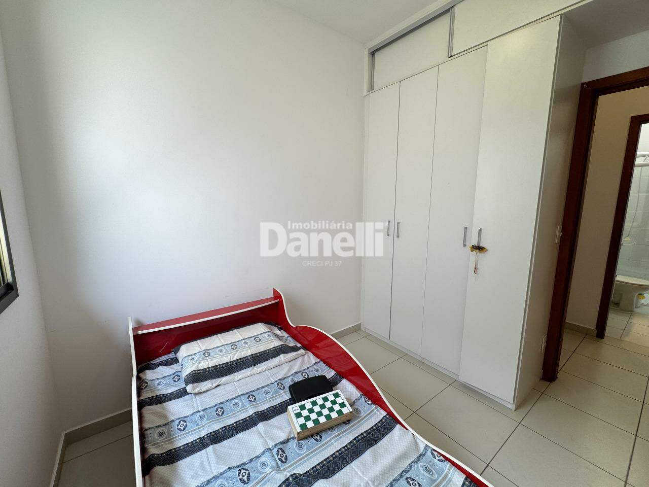 Casa em Condomínio à venda no Barreiro: 