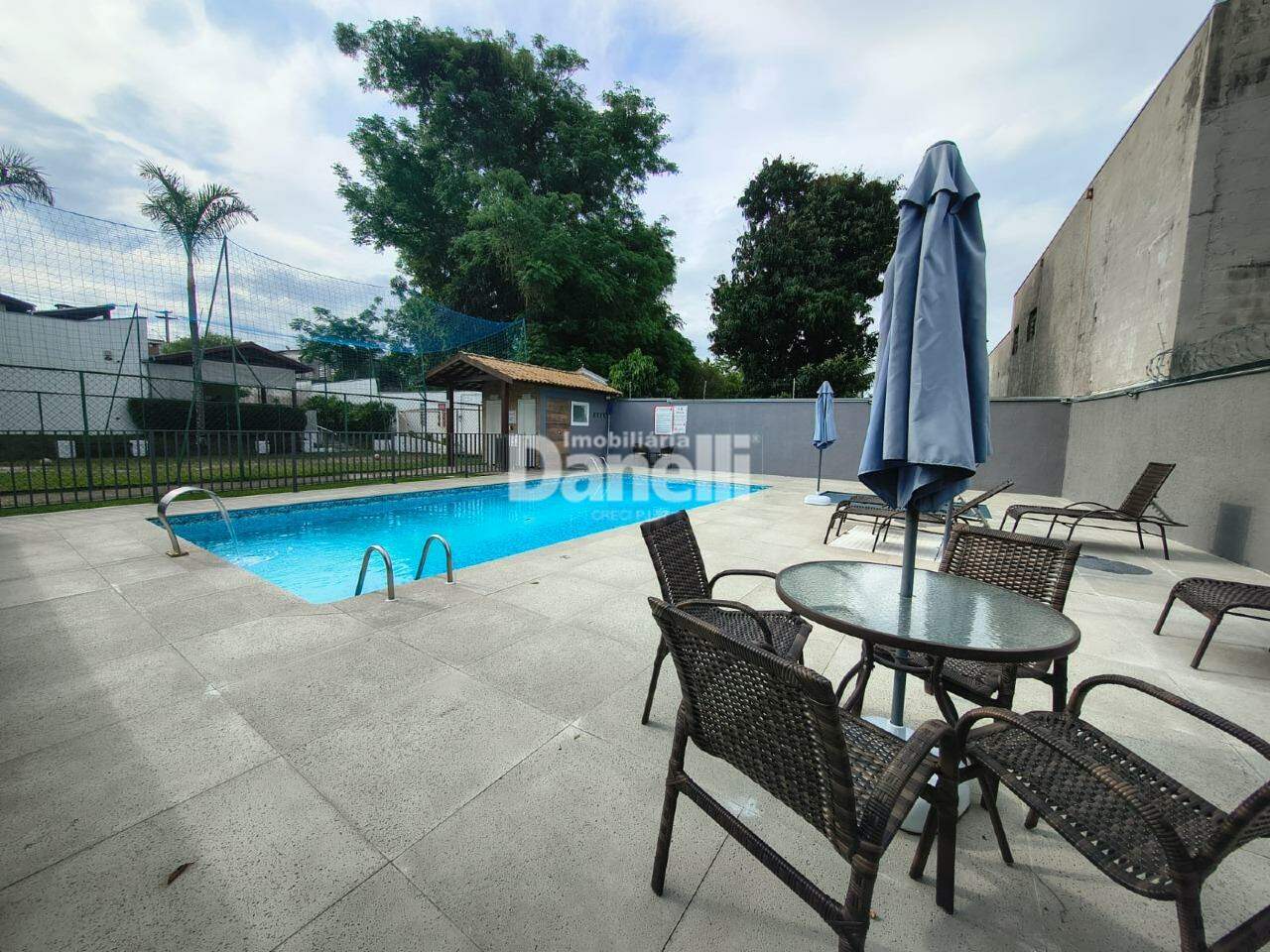 Casa em Condomínio à venda no Piracangaguá: 