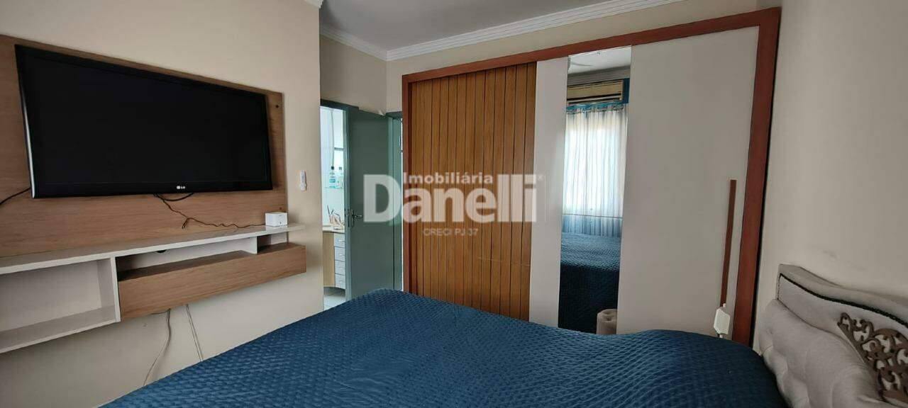 Casa em Condomínio à venda no Piracangaguá: 