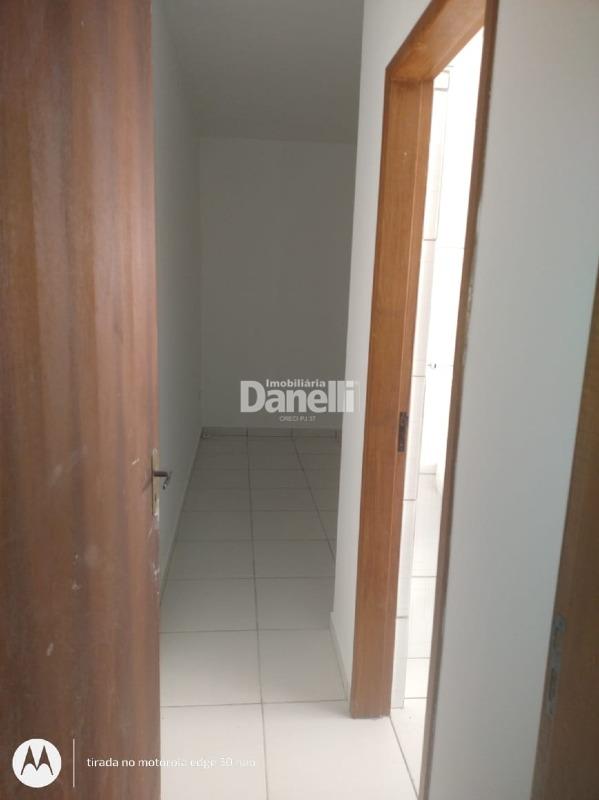 Casa à venda no Jardim Marlene Miranda: 