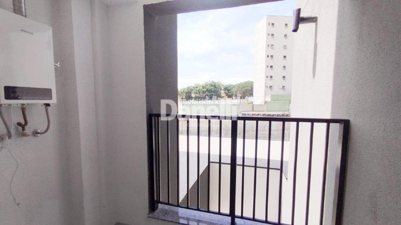 Apartamento para aluguel no Loteamento Residencial e Comercial Bosque Flamboyant: 