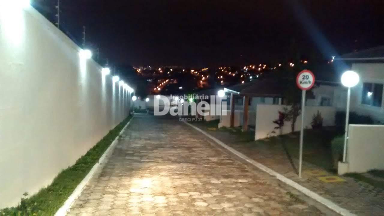 Casa em Condomínio à venda no Granjas Panorama: 