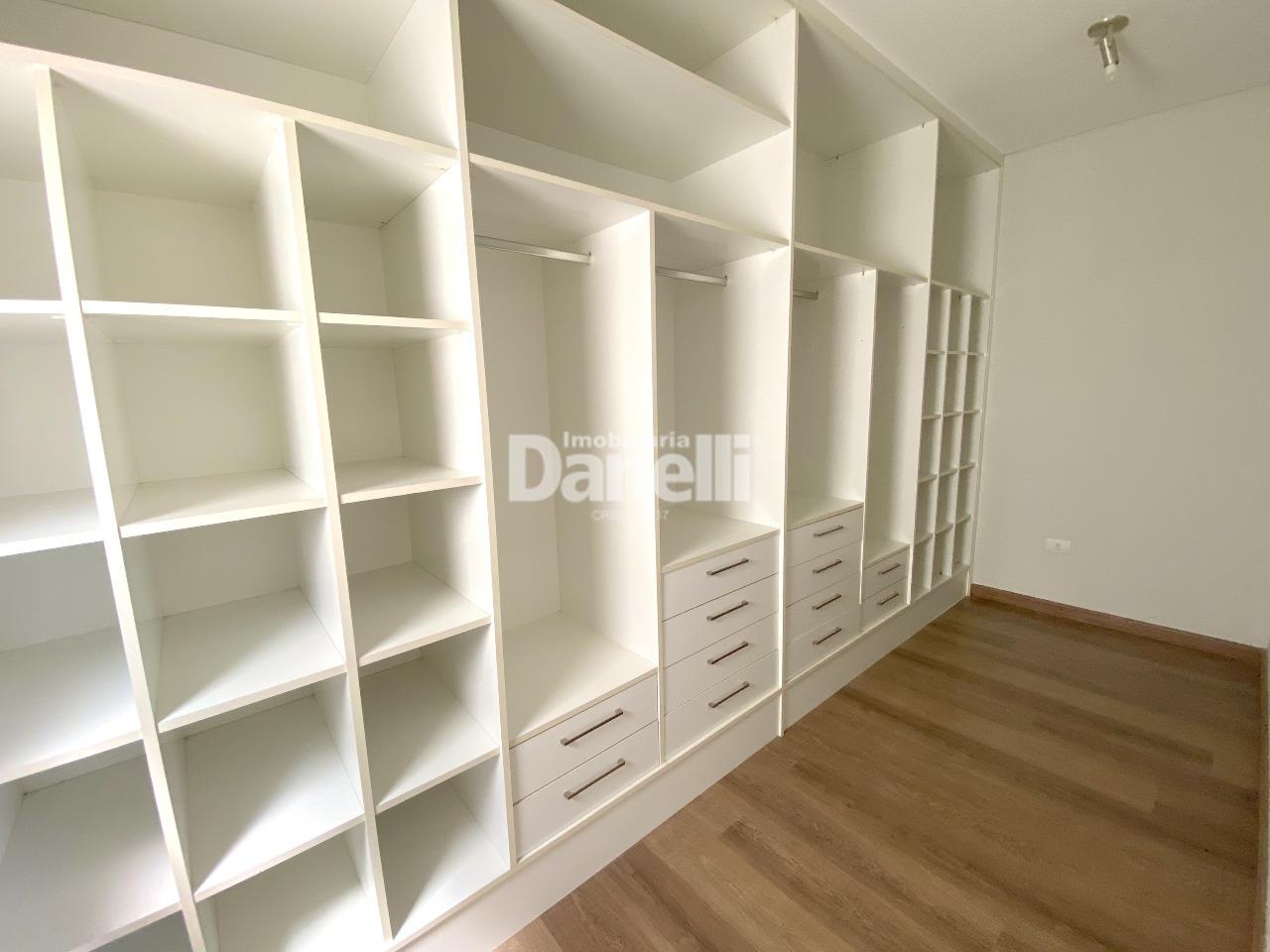 Casa em Condomínio à venda no Loteamento Residencial Campos do Conde II: 