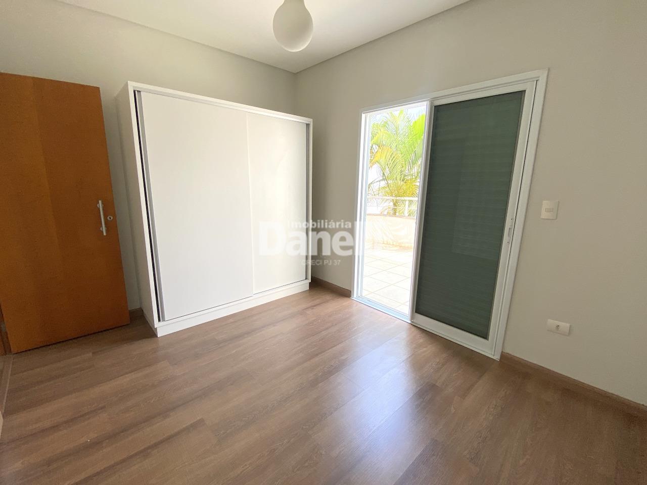 Casa em Condomínio à venda no Loteamento Residencial Campos do Conde II: 