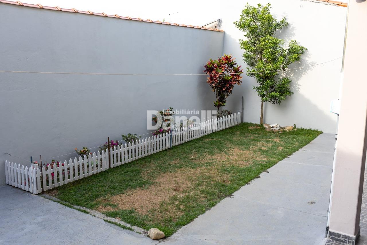 Casa à venda no Loteamento Parque das Fontes: 