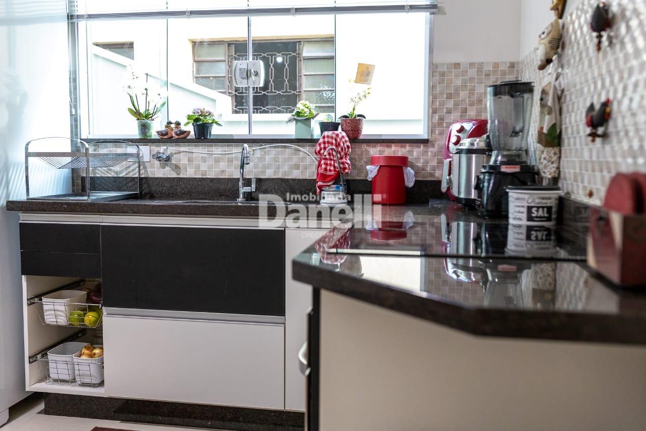 Casa à venda no Loteamento Parque das Fontes: 