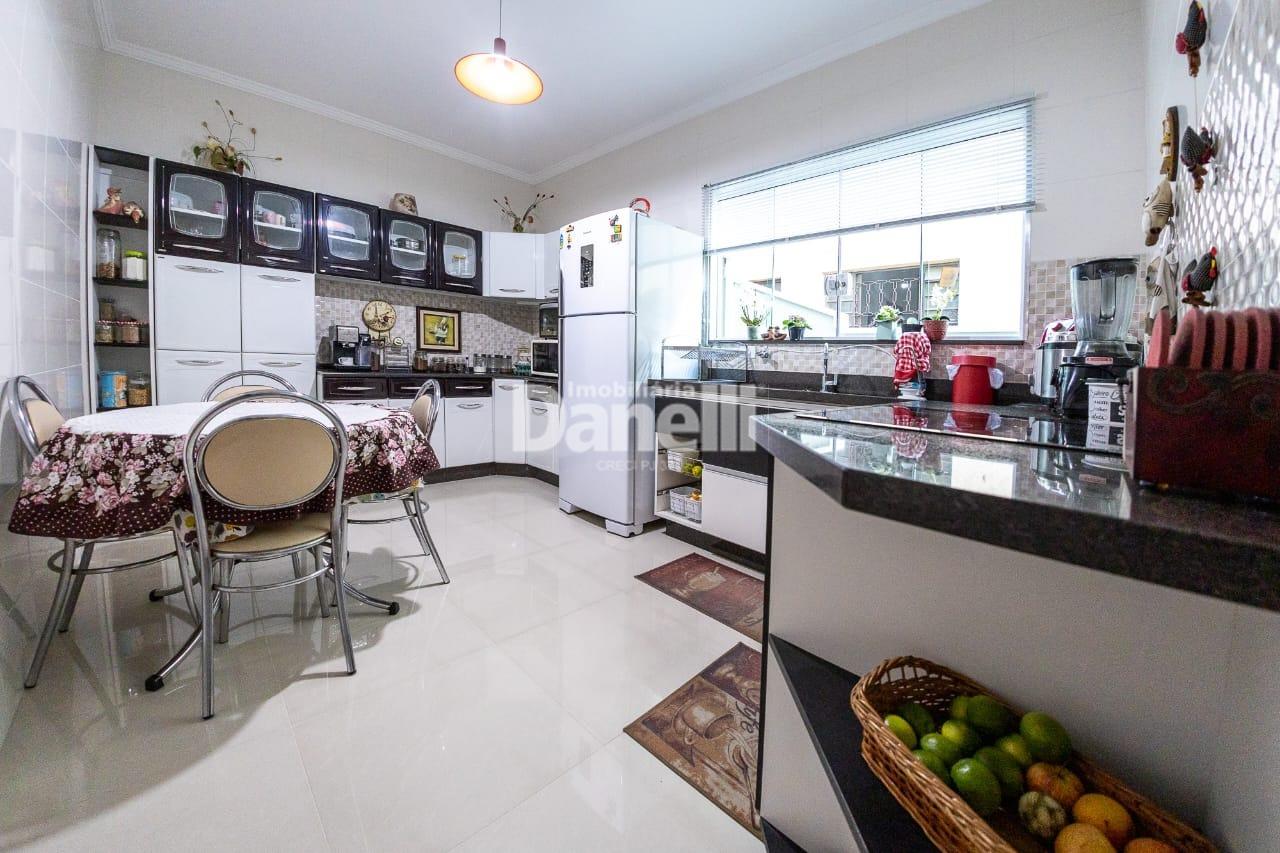 Casa à venda no Loteamento Parque das Fontes: 