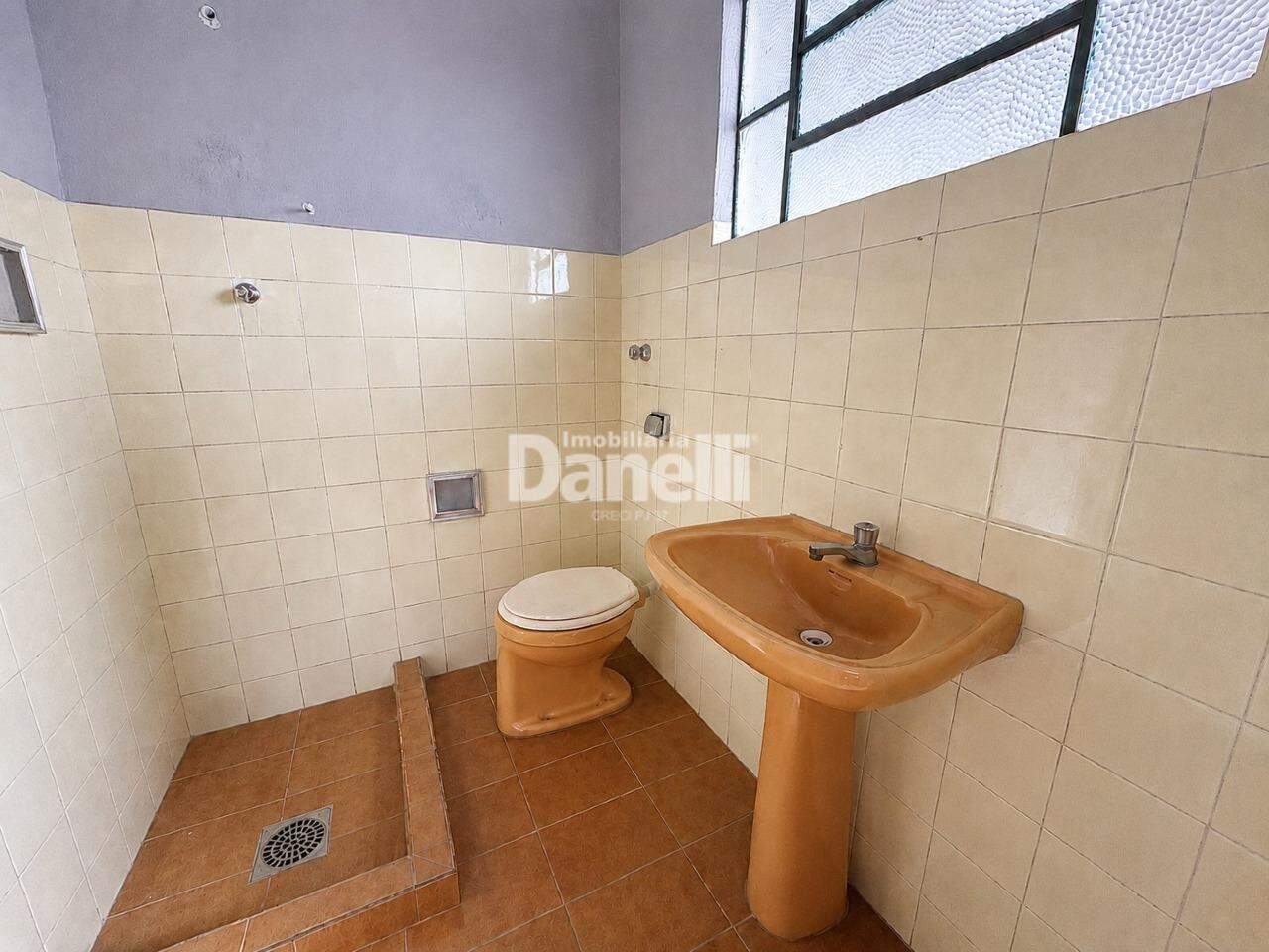 Casa à venda no Jardim Independência: Banheiro da Área Externa