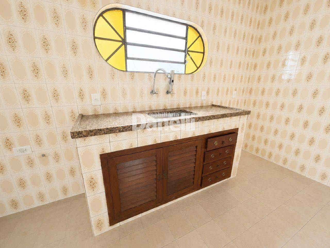 Casa à venda no Jardim Independência: Cozinha