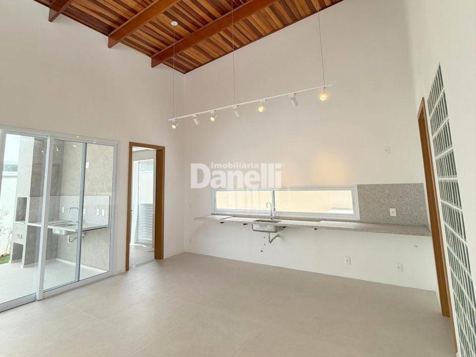 Casa em Condomínio à venda no Residencial OuroVille: 