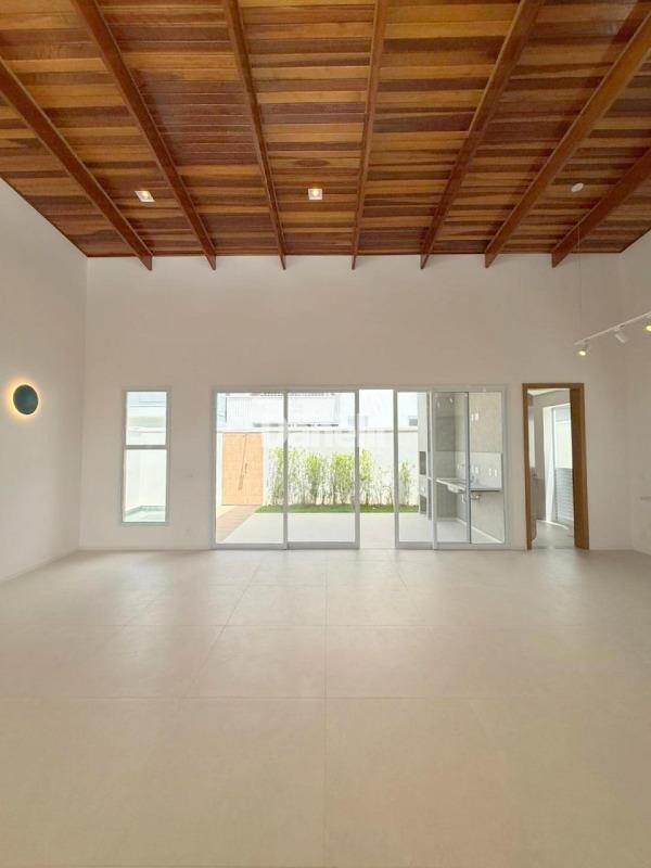 Casa em Condomínio à venda no Residencial OuroVille: 