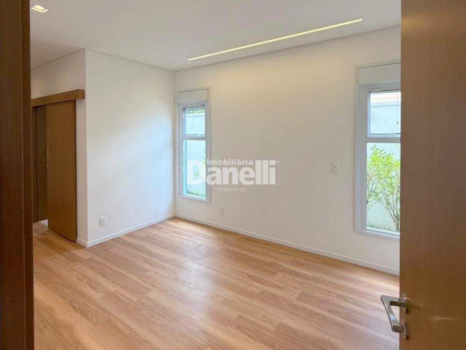 Casa em Condomínio à venda no Residencial OuroVille: 