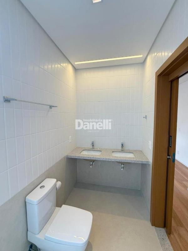 Casa em Condomínio à venda no Residencial OuroVille: 