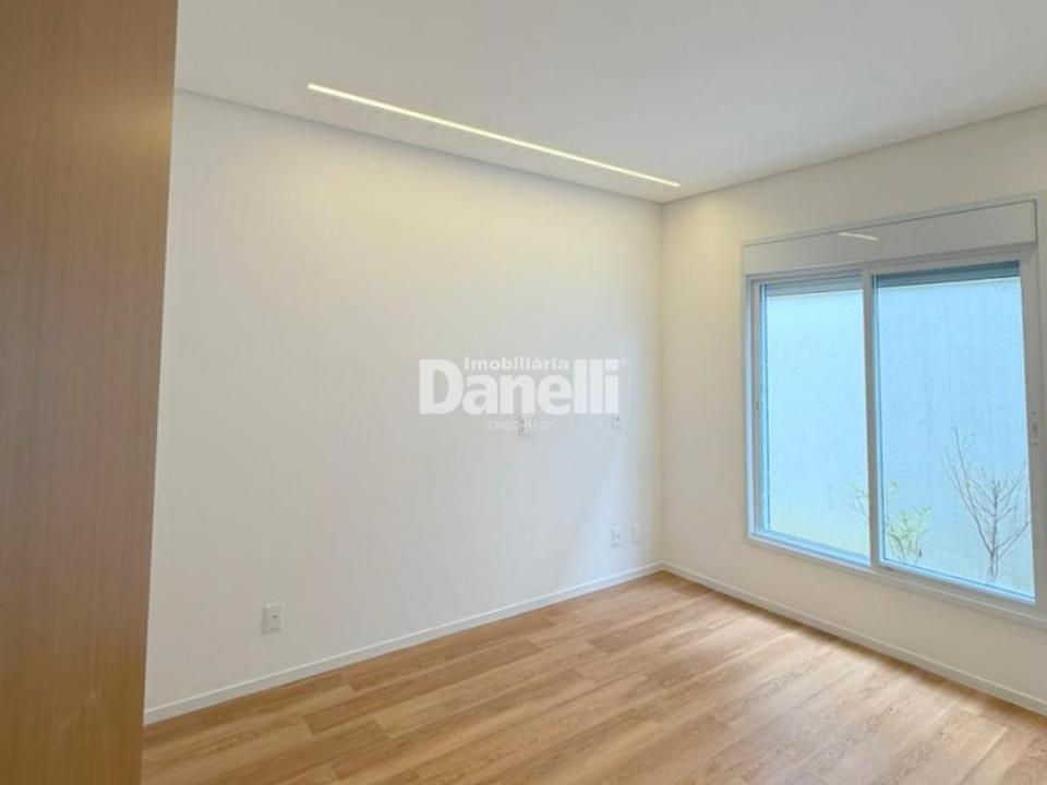 Casa em Condomínio à venda no Residencial OuroVille: 