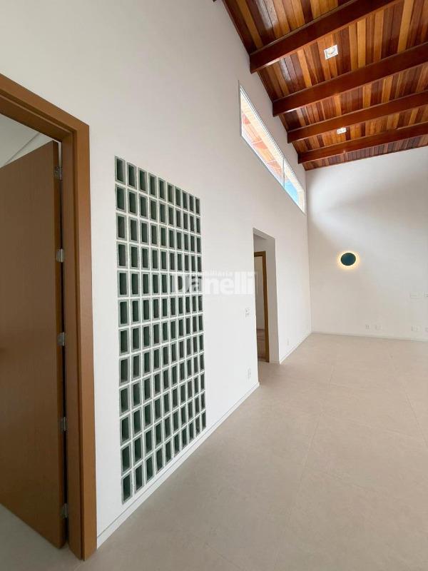 Casa em Condomínio à venda no Residencial OuroVille: 