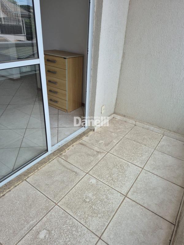 Apartamento à venda no Granja Daniel: 