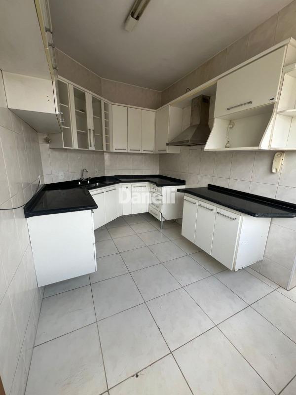 Apartamento à venda no Granja Daniel: 