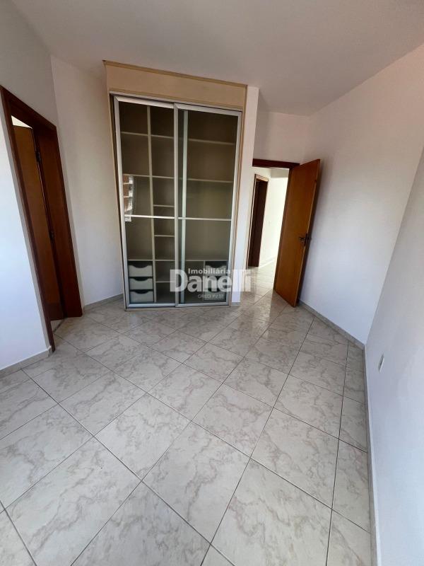 Apartamento à venda no Granja Daniel: 