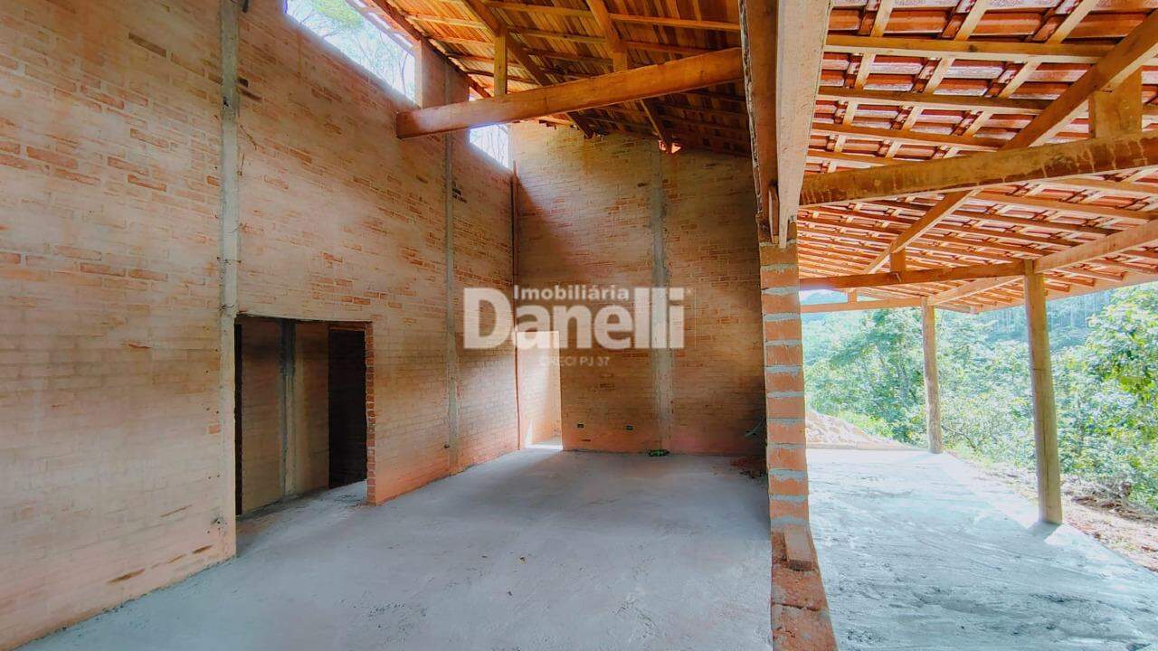 Chácara à venda no Pinhalzinho: Chácara à venda, Pinhalzinho - Santo Antônio do Pinhal/SP
