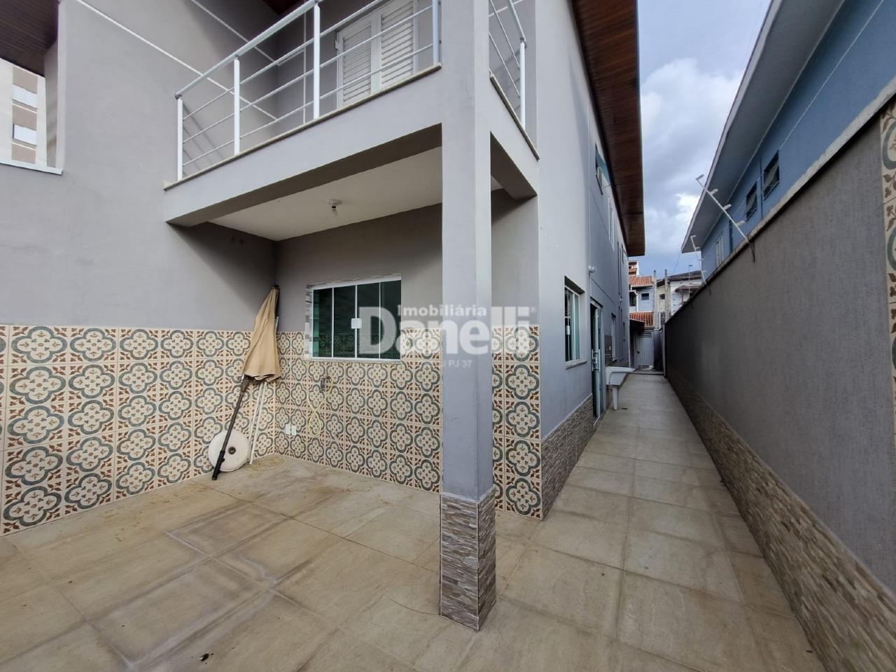 Casa à venda no Loteamento Residencial e Comercial Bosque Flamboyant: 