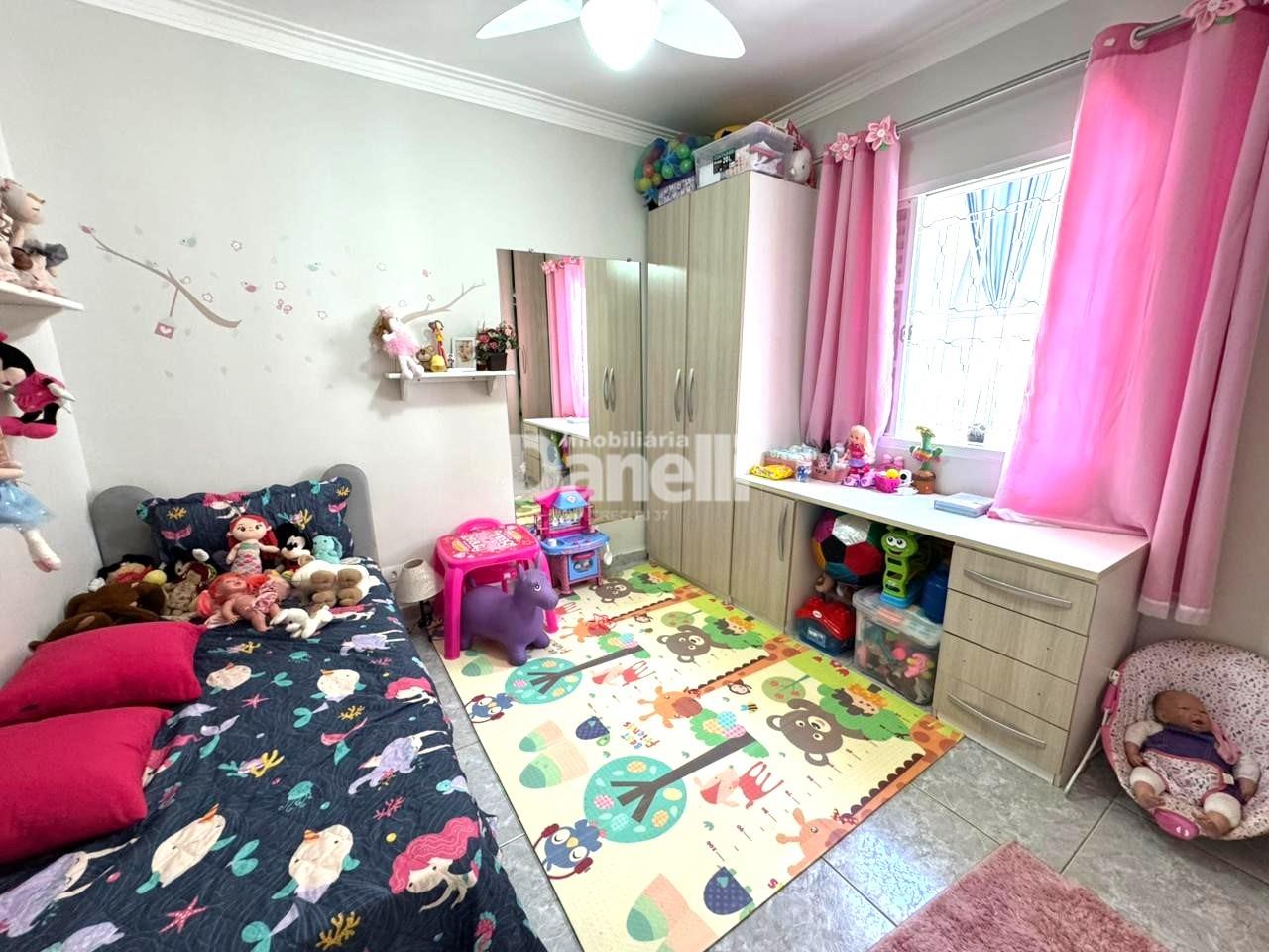 Casa à venda no Jardim Maria Augusta: 