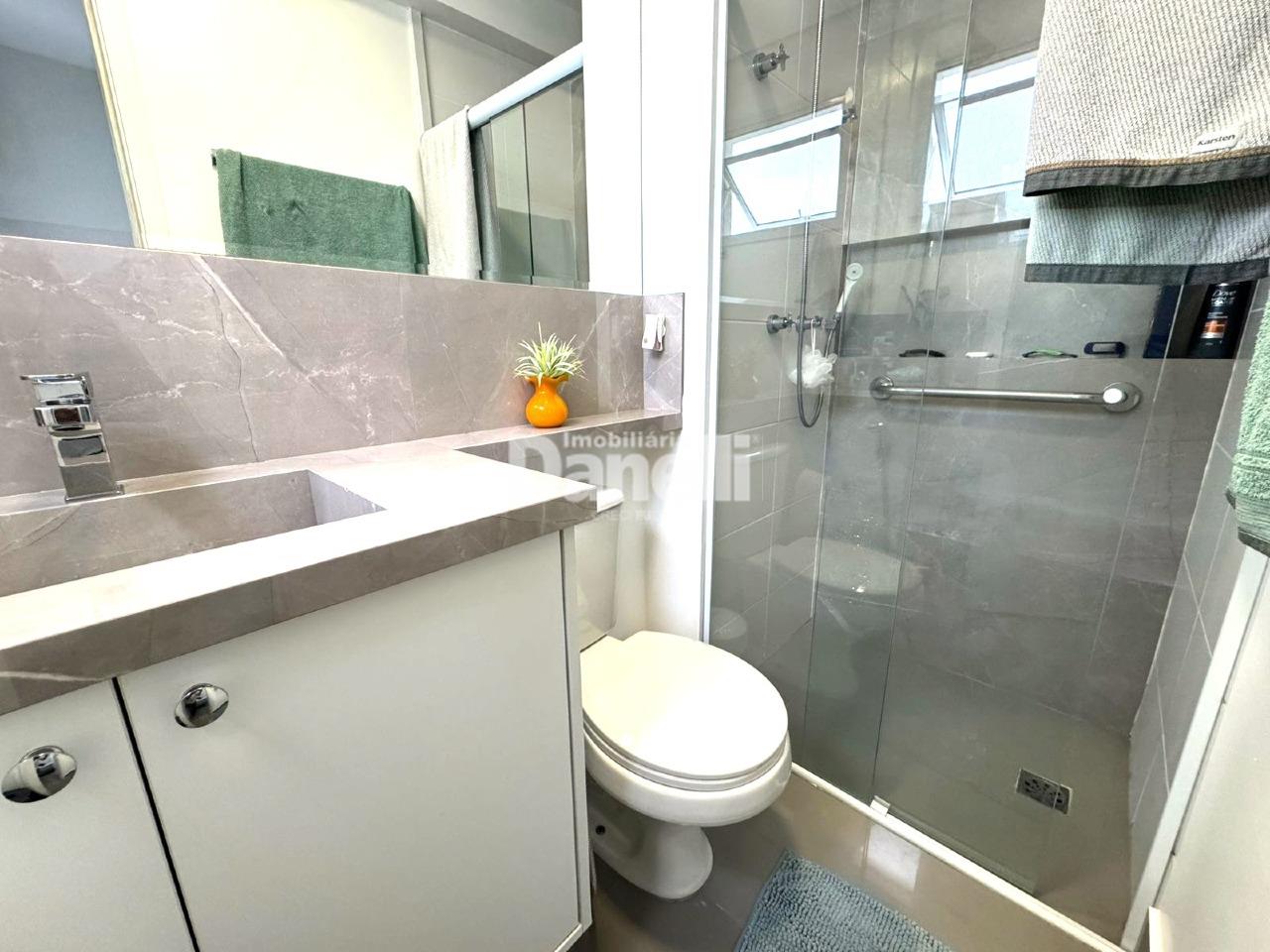 Apartamento à venda no Loteamento Residencial e Comercial Bosque Flamboyant: 