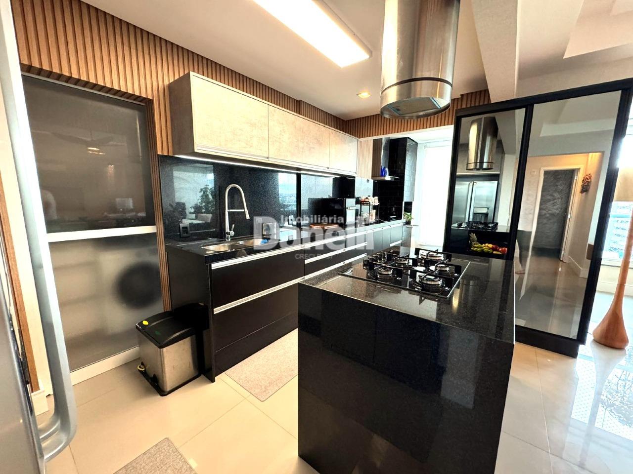 Apartamento à venda no Loteamento Residencial e Comercial Bosque Flamboyant: 