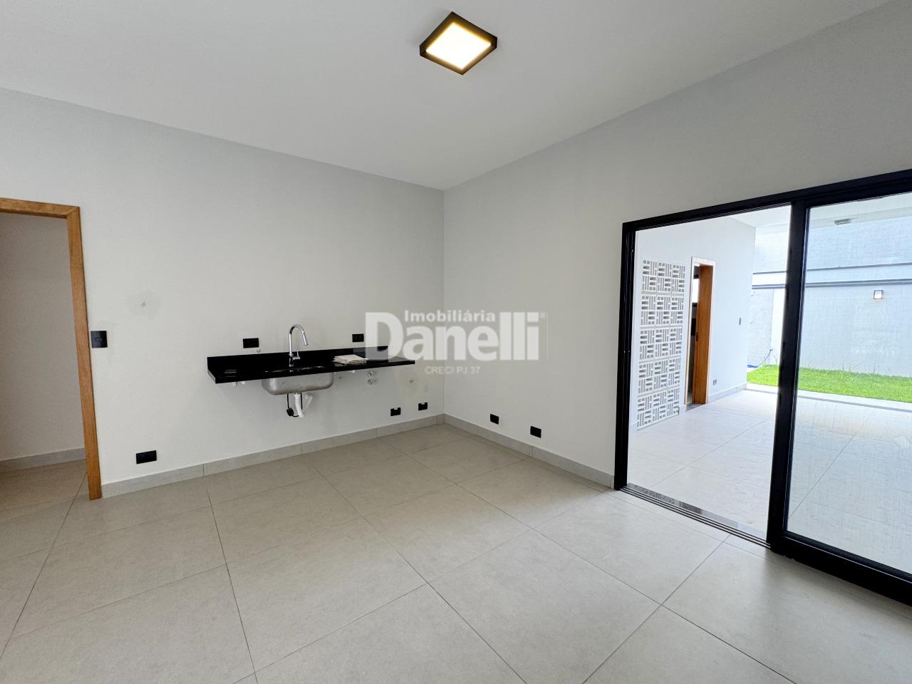 Casa em Condomínio à venda no Areao: 