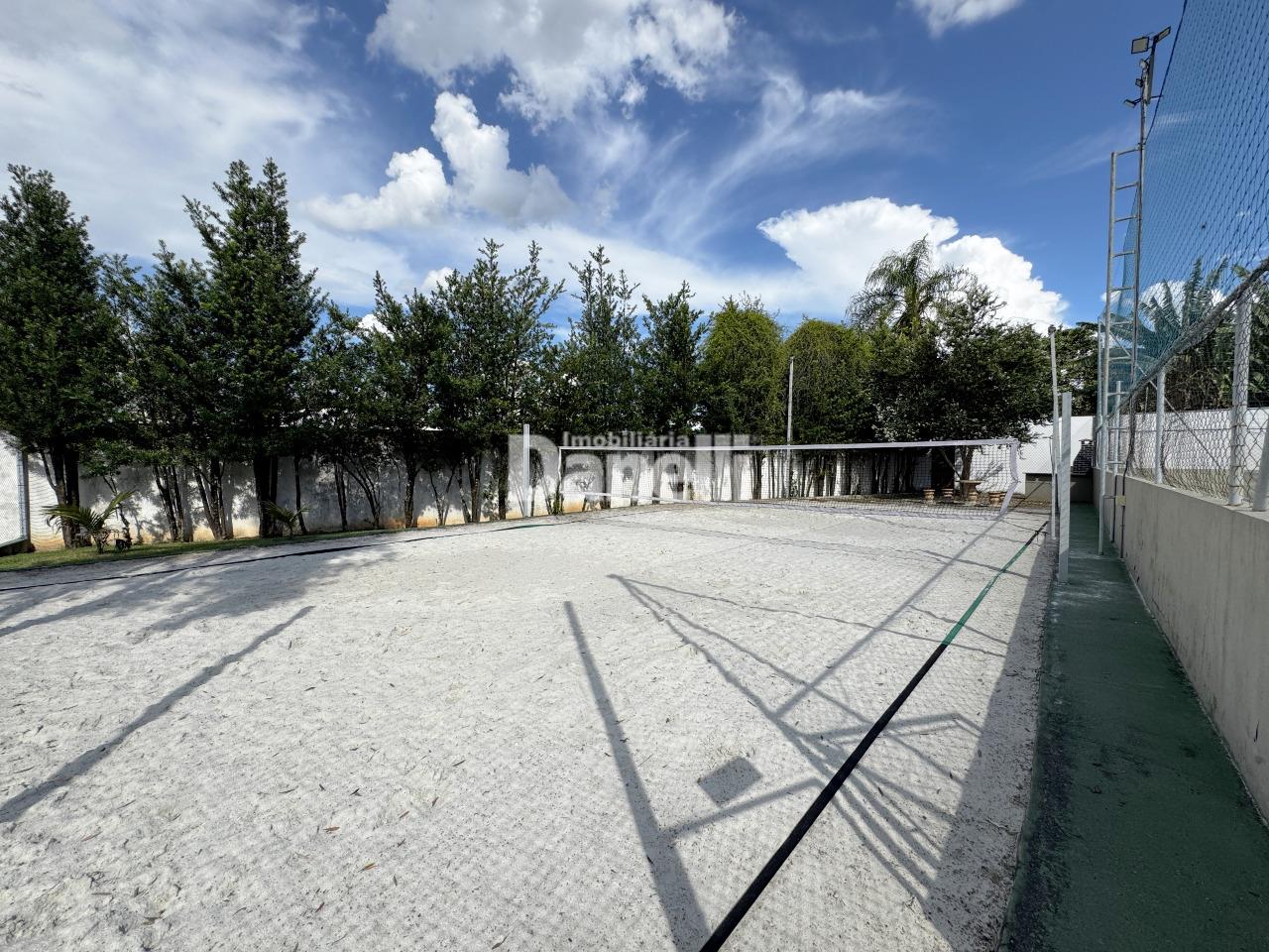 Casa em Condomínio à venda no Areao: 