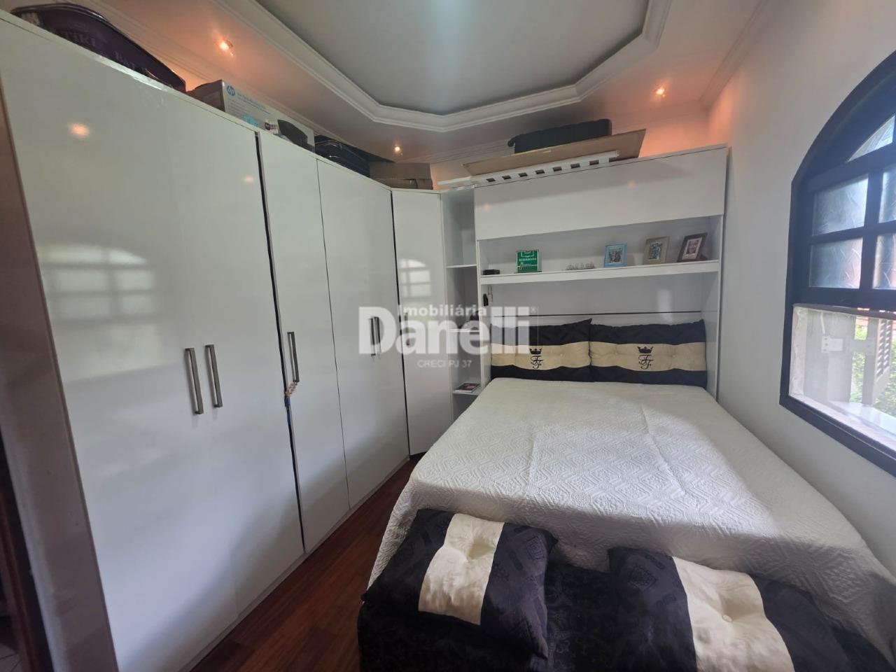 Sobrado à venda no Vila São José: 