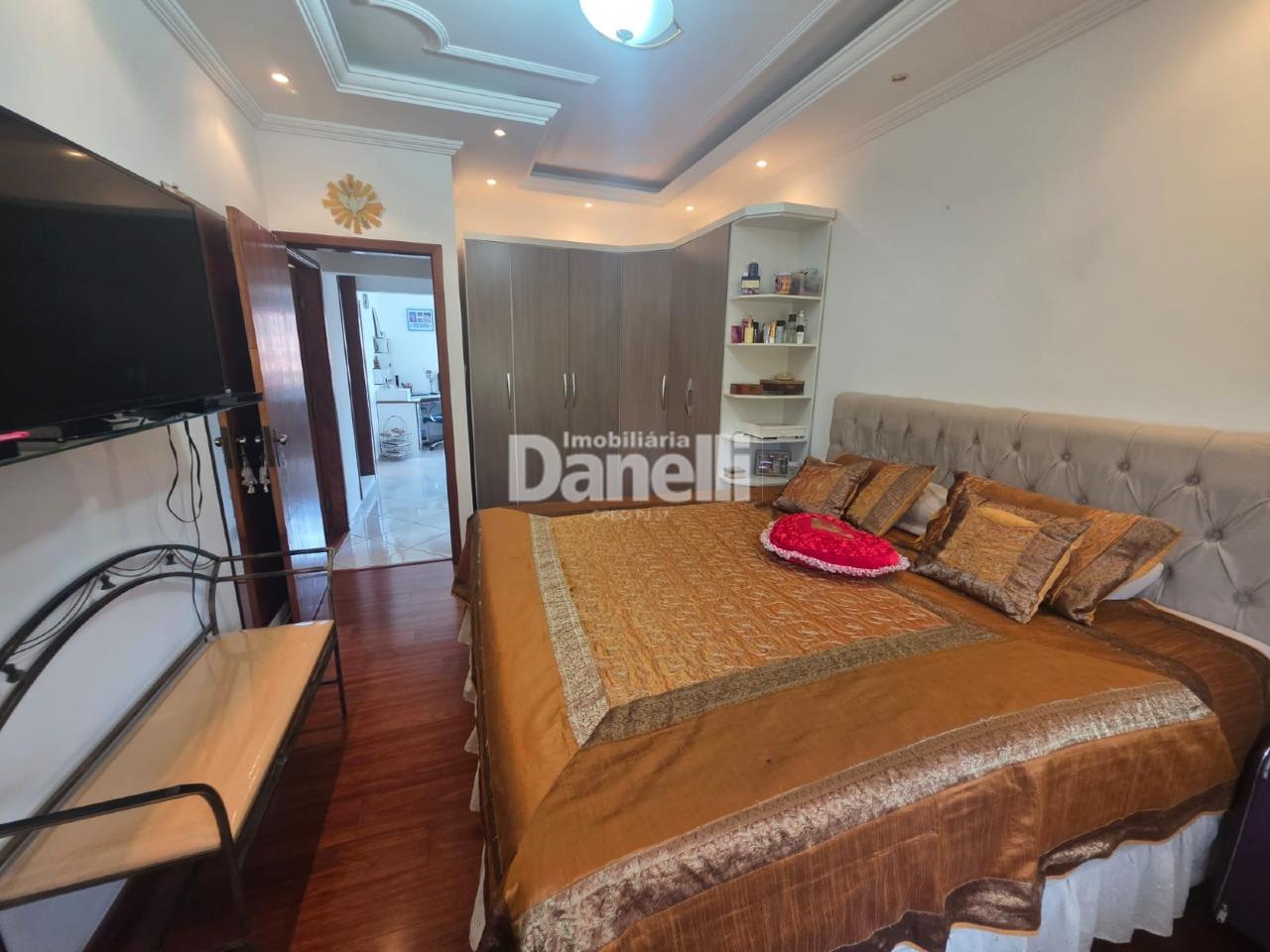 Sobrado à venda no Vila São José: 