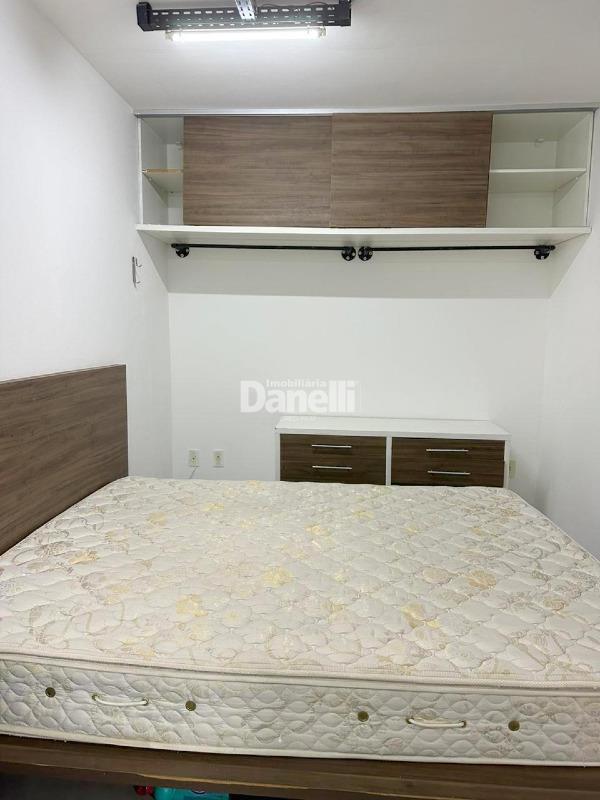 Apartamento à venda no Vila São José: 